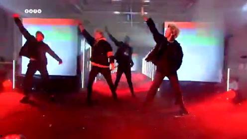 Naked Art在线视频